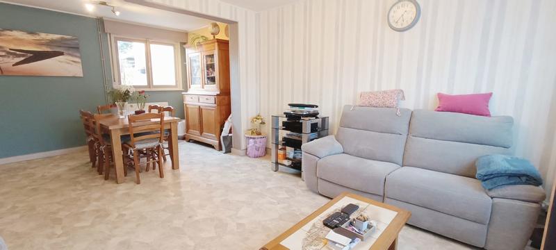 Maison - 84 m² - 5 pièces