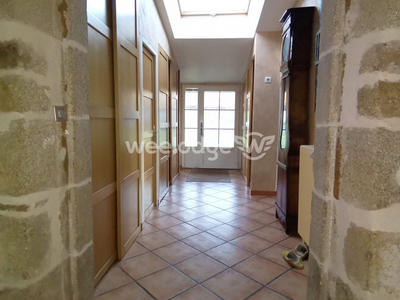 Maison - 283 m² - 9 pièces
