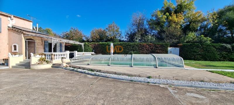 Maison - 147 m² - 8 pièces