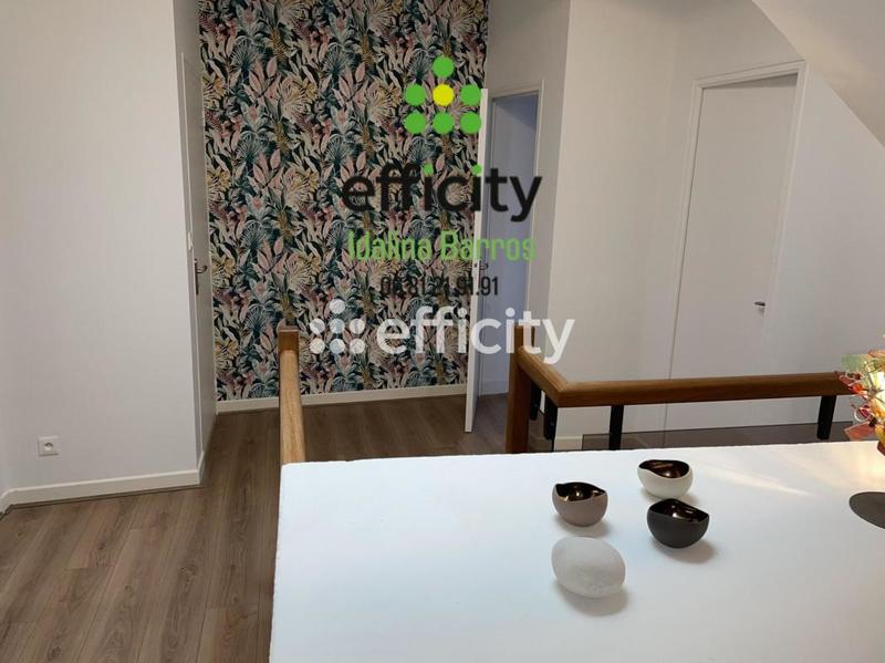 Maison - 240 m² - 7 pièces