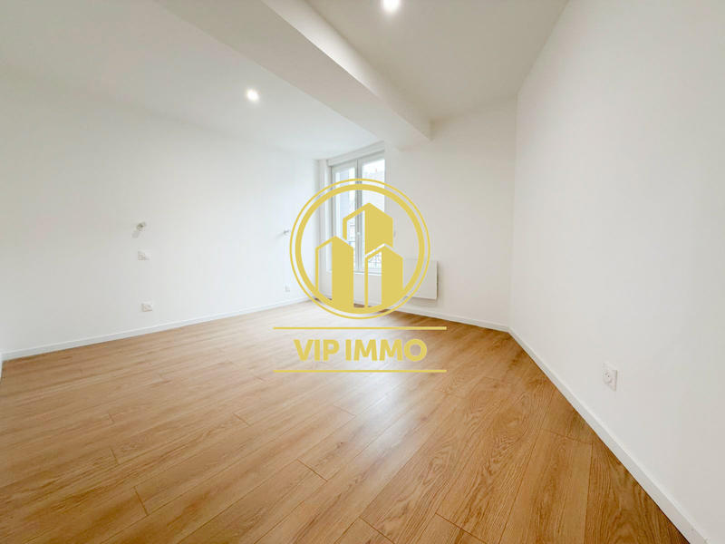 Maison - 90 m² - 6 pièces