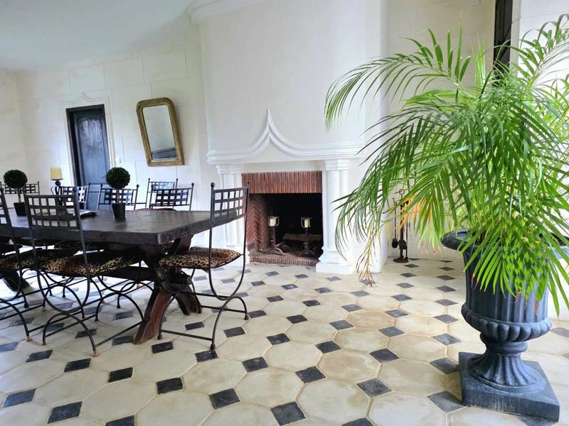 Maison - 206 m² - 14 pièces