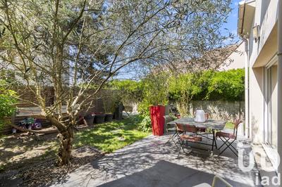 Maison - 198 m² - 7 pièces