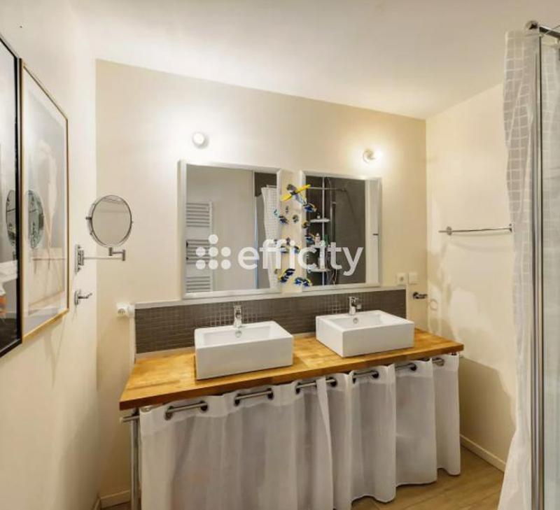 Maison de village - 228 m² - 7 pièces