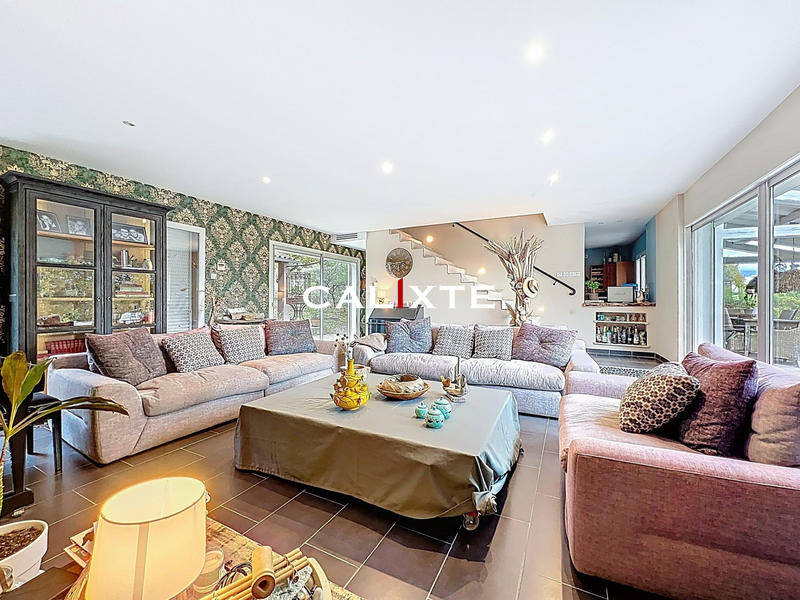 Bastide - 200 m² - 5 pièces