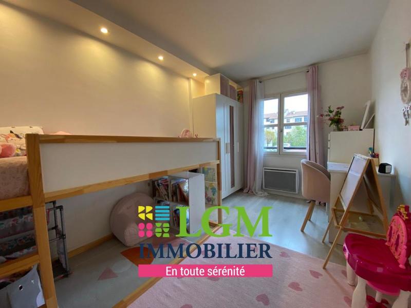 Appartement - 81 m² - 4 pièces