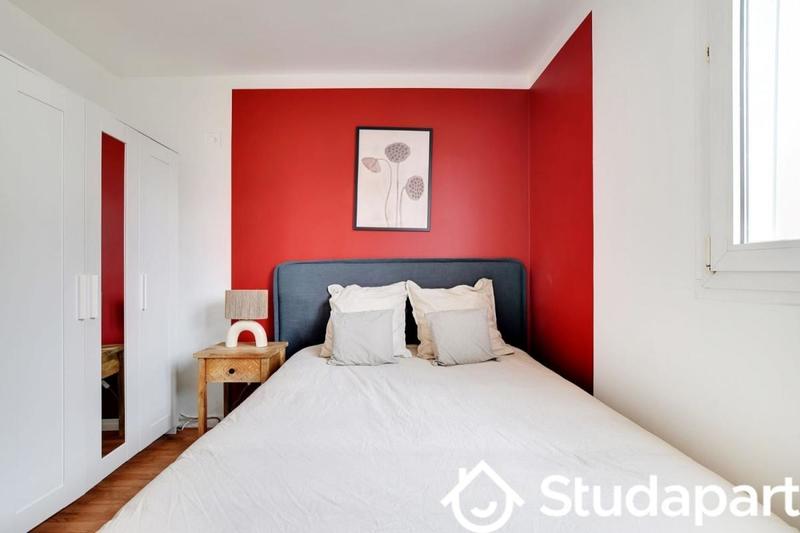 Chambre - 10 m² - 1 pièce