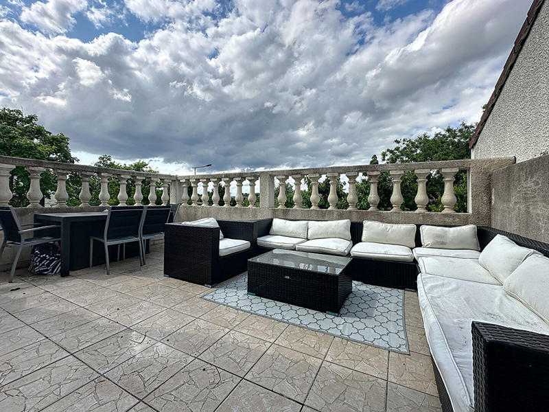 Maison - 107 m² - 5 pièces