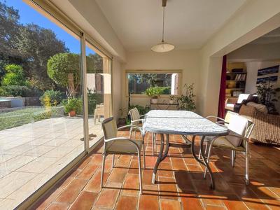 Villa - 130 m² - 4 pièces