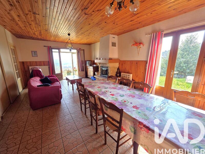 Maison - 106 m² - 5 pièces