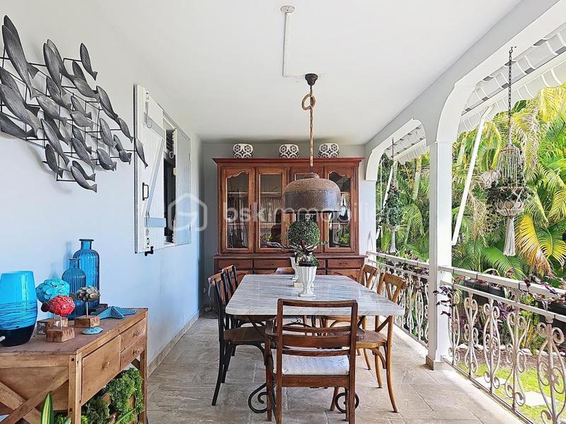 Demeure - 165 m² - 6 pièces