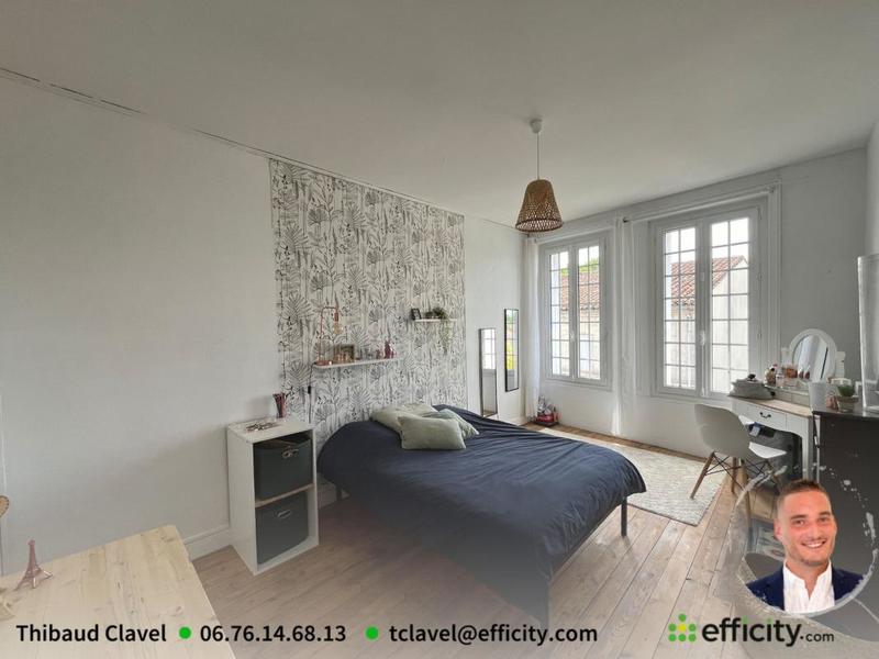 Maison - 240 m² - 6 pièces