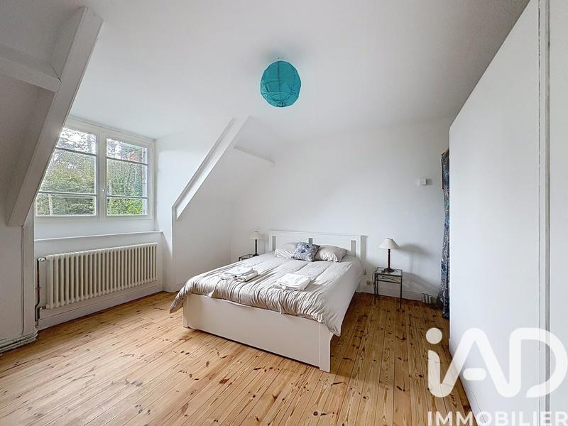 Maison - 179 m² - 7 pièces