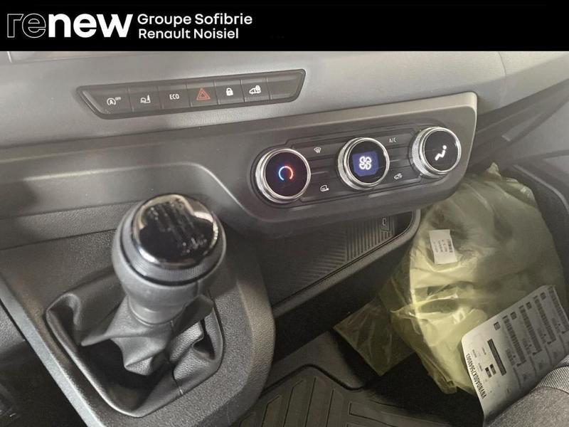 Nissan Interstar Fourgon 3t3 L2h2 2.0 Dci 130 n-Connecta