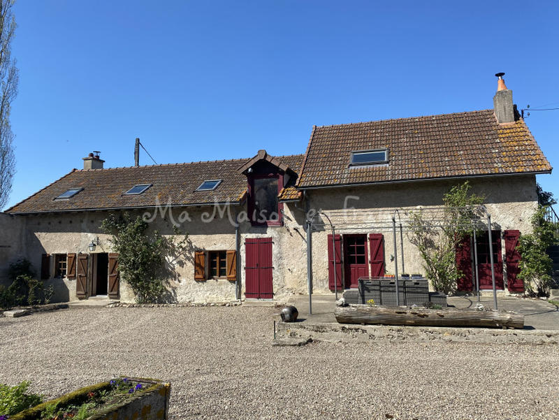 Maison - 151 m² - 8 pièces