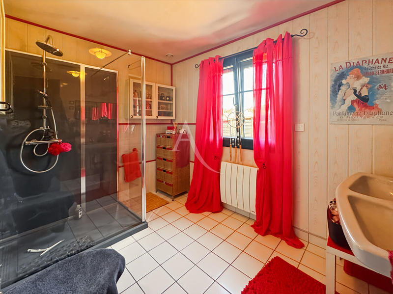 Maison - 150 m² - 7 pièces