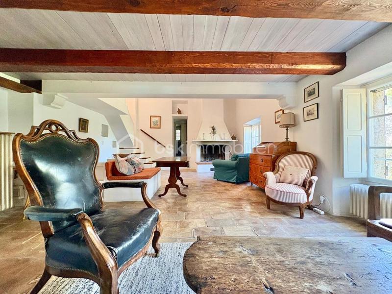 Mas - 145 m² - 5 pièces