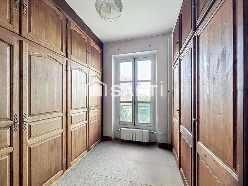 Maison de maîtres - 190 m² - 8 pièces