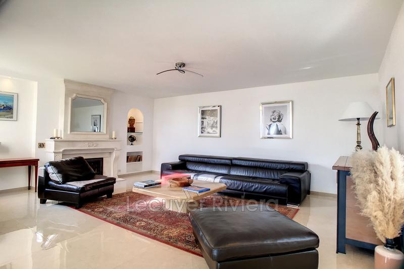 Maison - 288 m² - 6 pièces