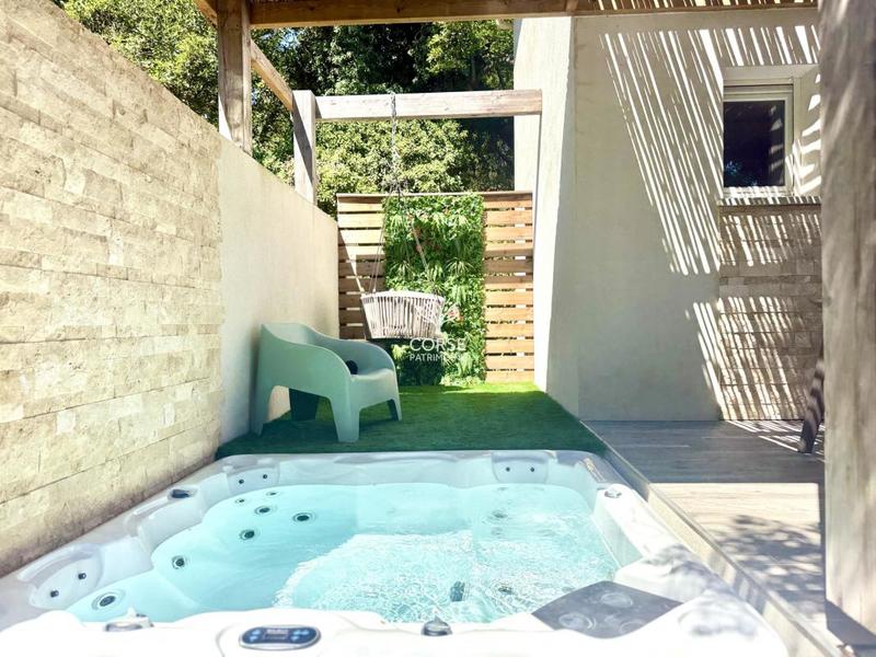 Maison - 190 m² - 7 pièces