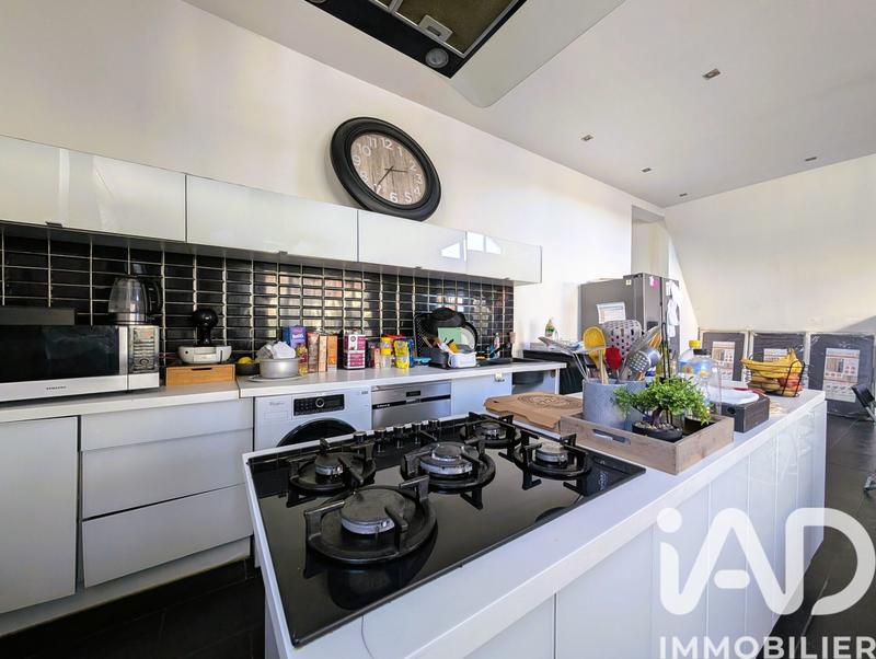 Loft - 117 m² - 6 pièces