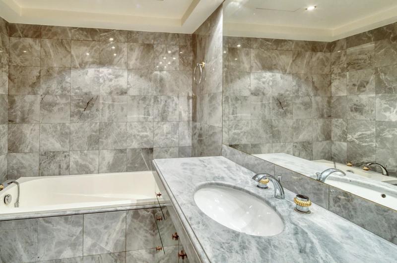 Appartement - 250 m² - 6 pièces