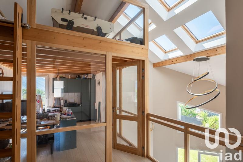 Maison - 190 m² - 6 pièces