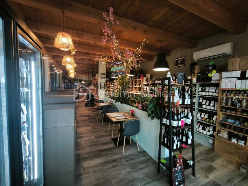 Local commercial - 99 m² - 2 pièces