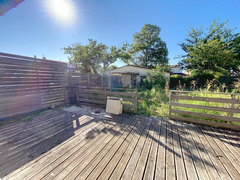 Maison - 100 m² - 6 pièces