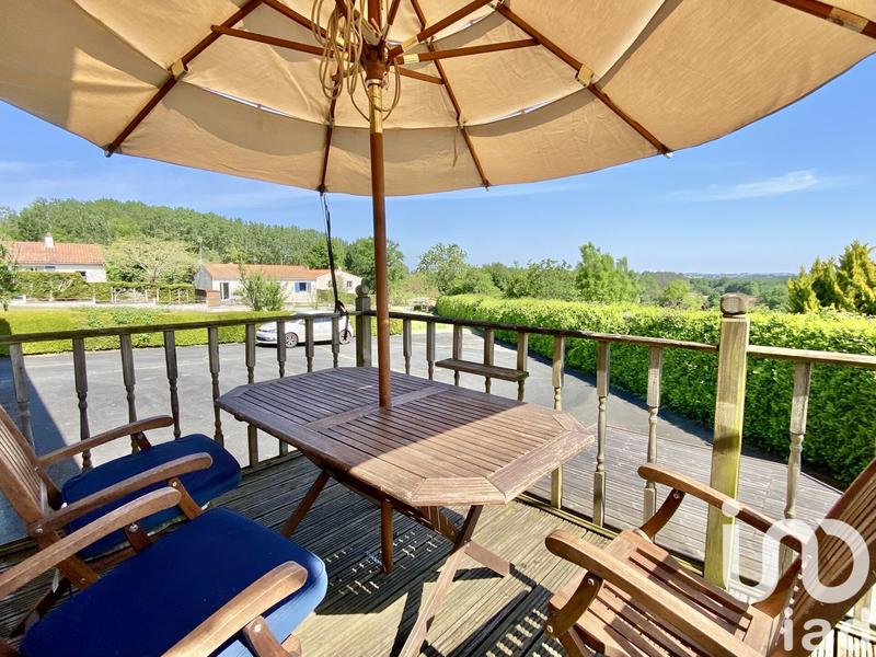 Maison - 182 m² - 7 pièces