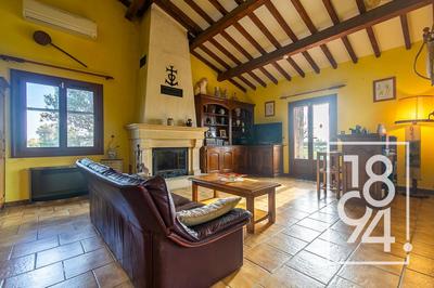 Maison - 189 m² - 5 pièces