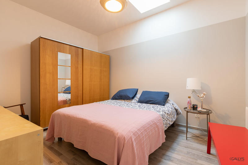 Appartement - 99 m² - 4 pièces