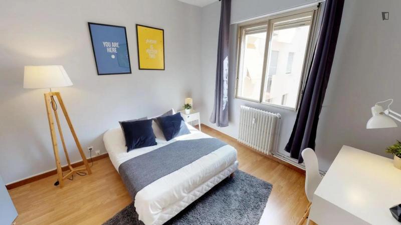 Chambre - 12 m² - 4 pièces