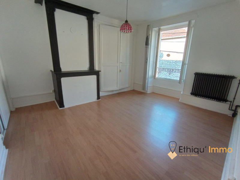 Maison - 278 m² - 8 pièces