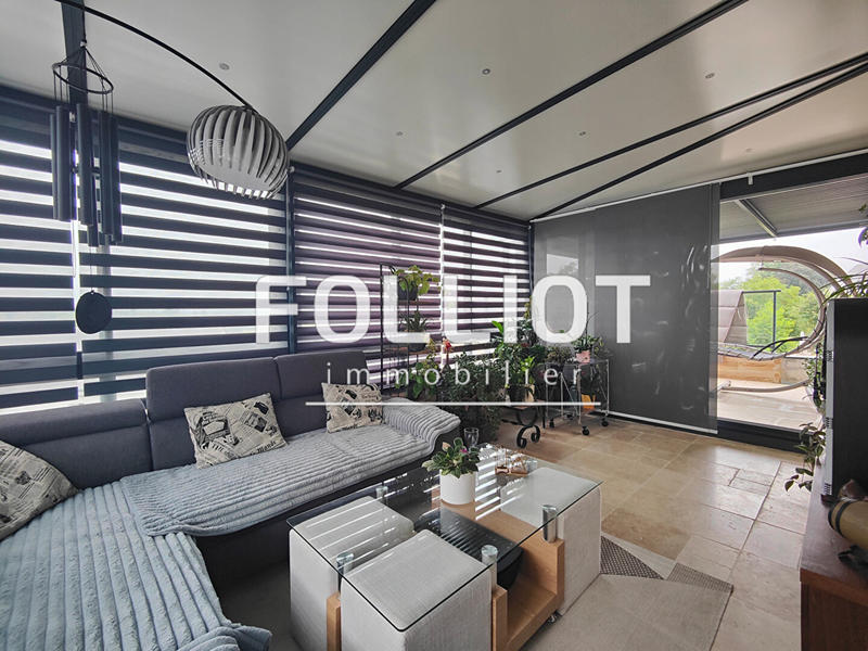 Maison - 203 m² - 6 pièces