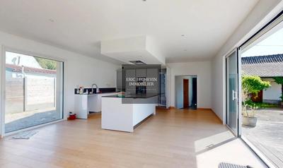 Maison - 156 m² - 8 pièces