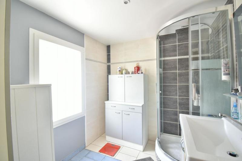 Maison - 94 m² - 4 pièces