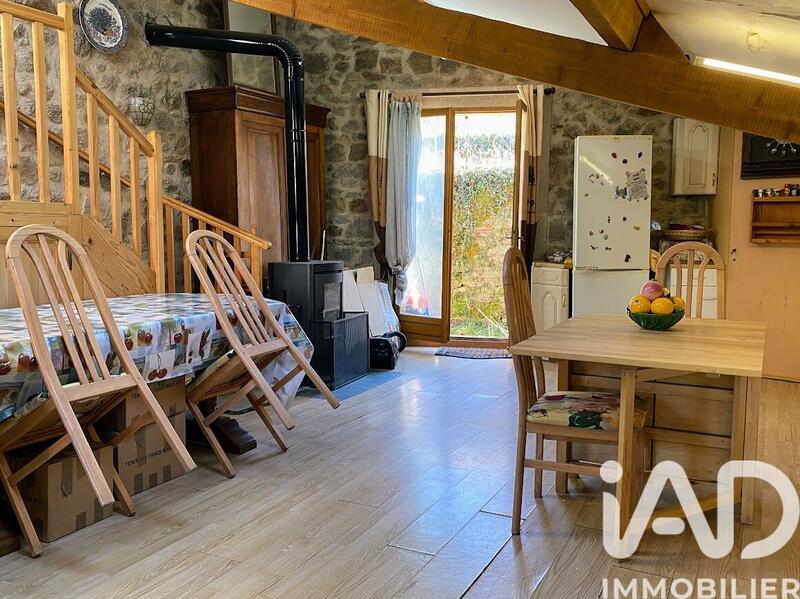 Maison - 98 m² - 4 pièces