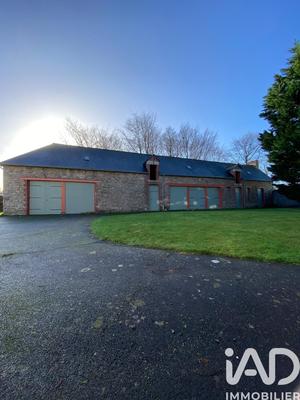 Maison - 286 m² - 13 pièces