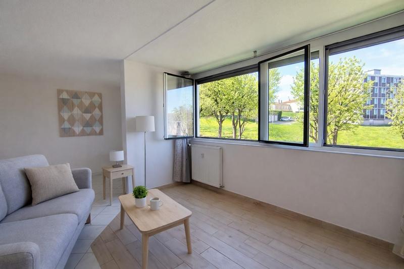 Appartement - 93 m² - 4 pièces