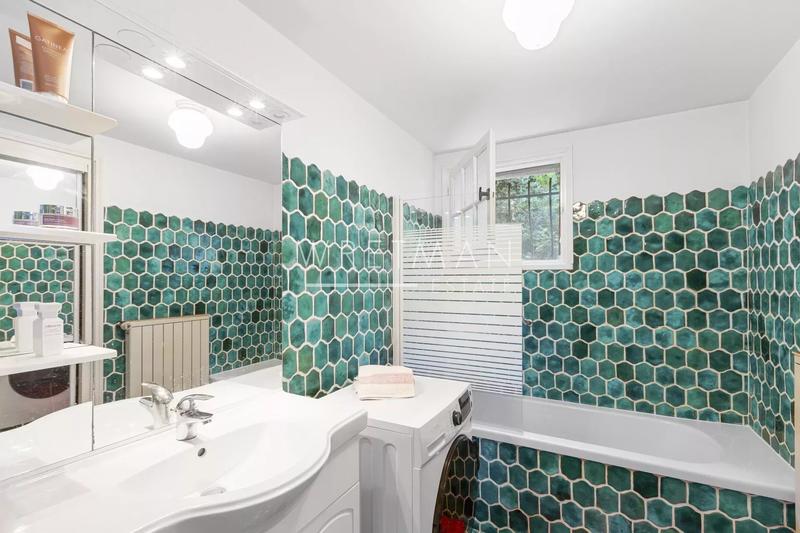 Villa - 212 m² - 6 pièces