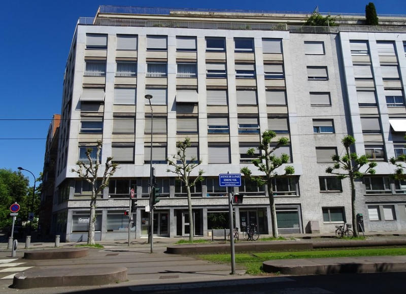 Appartement - 218 m² - 6 pièces