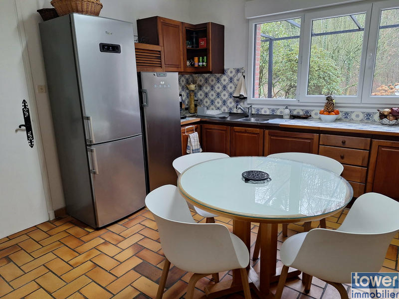 Maison - 261 m² - 11 pièces