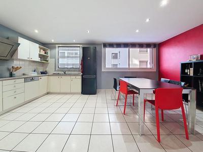 Appartement - 158 m² - 4 pièces