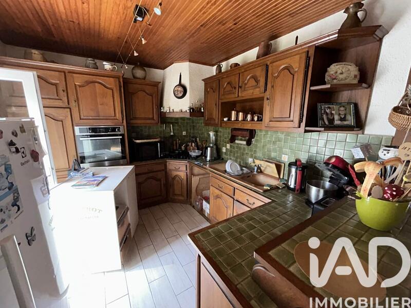 Maison - 93 m² - 6 pièces