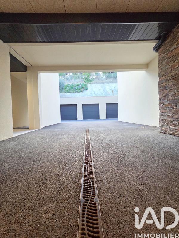 Appartement - 98 m² - 4 pièces