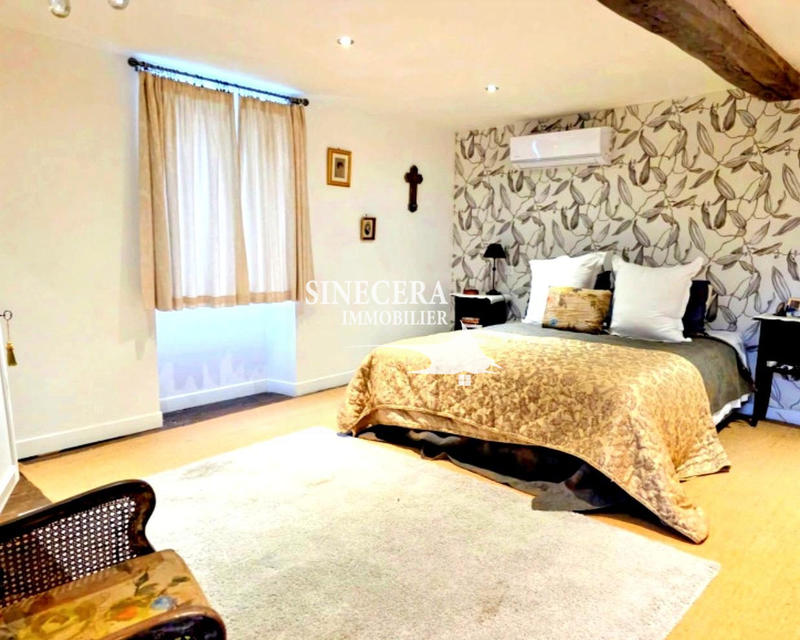 Maison ancienne - 240 m² - 8 pièces
