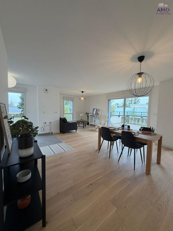 Appartement - 86 m² - 4 pièces