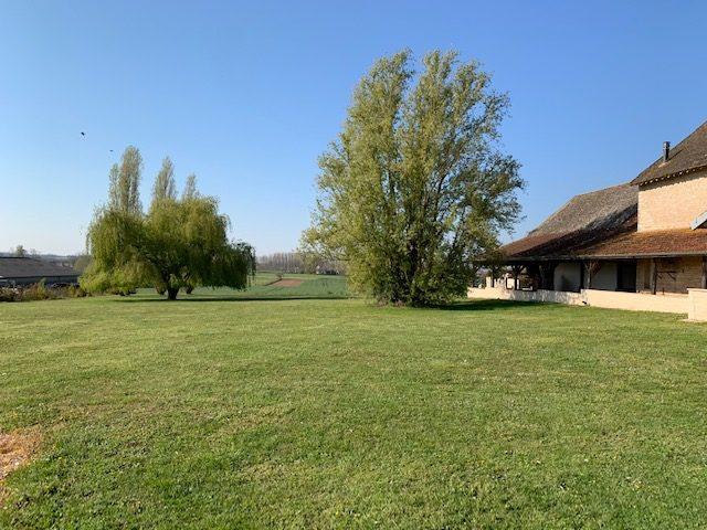 Terrain - 3 300 m²