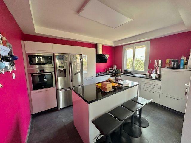 Villa - 304 m² - 7 pièces